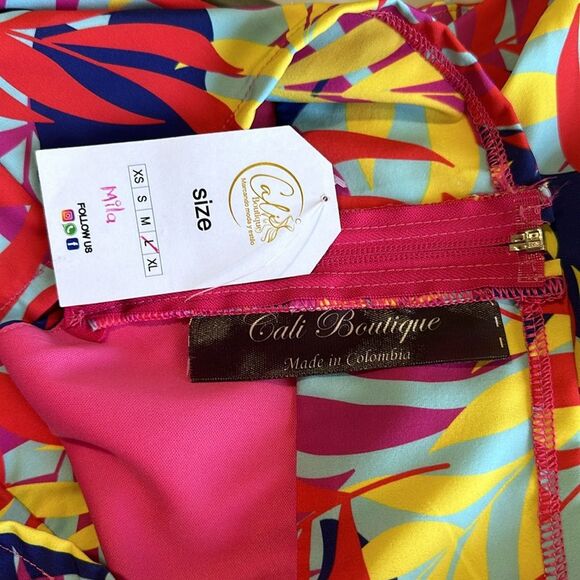 NEW Twist Knot Multicolor Leaf Print Sweethear Neckline Puff SleeveCrop Top Sz L - Picture 9 of 11